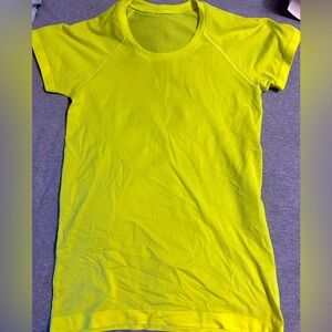 Neon yellow Swiftly Tech 2.0 SIZE 8